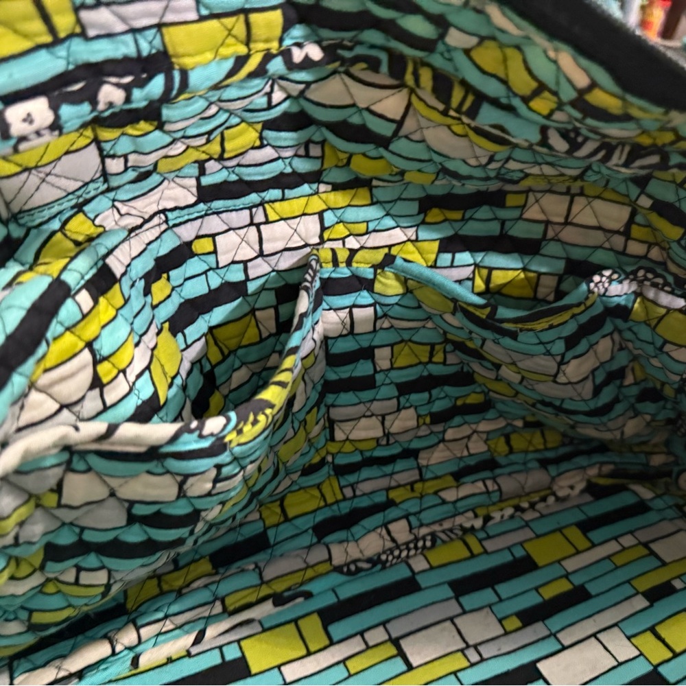 Vera Bradley island blooms weekender bag - Picture 9 of 9